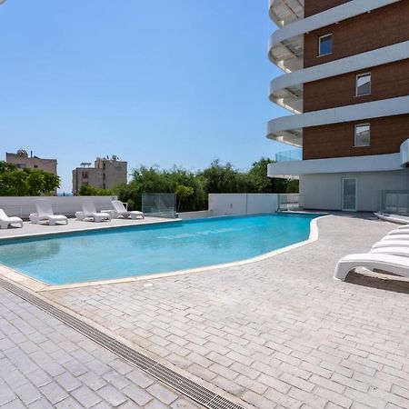 Oyster 1-Br Apt In Larnaca Exterior photo